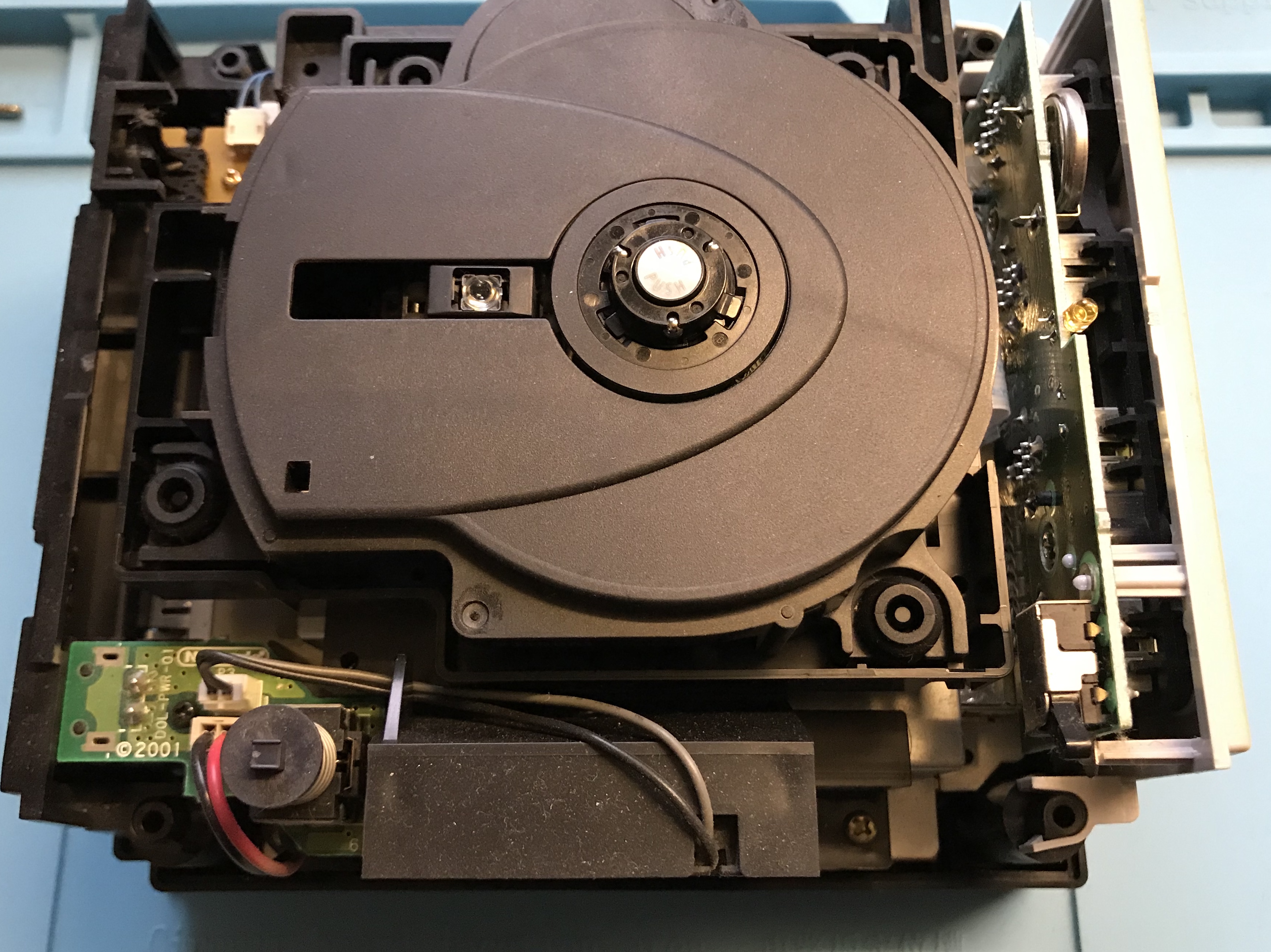 GameCube top case removed to give accesss to fan assembly