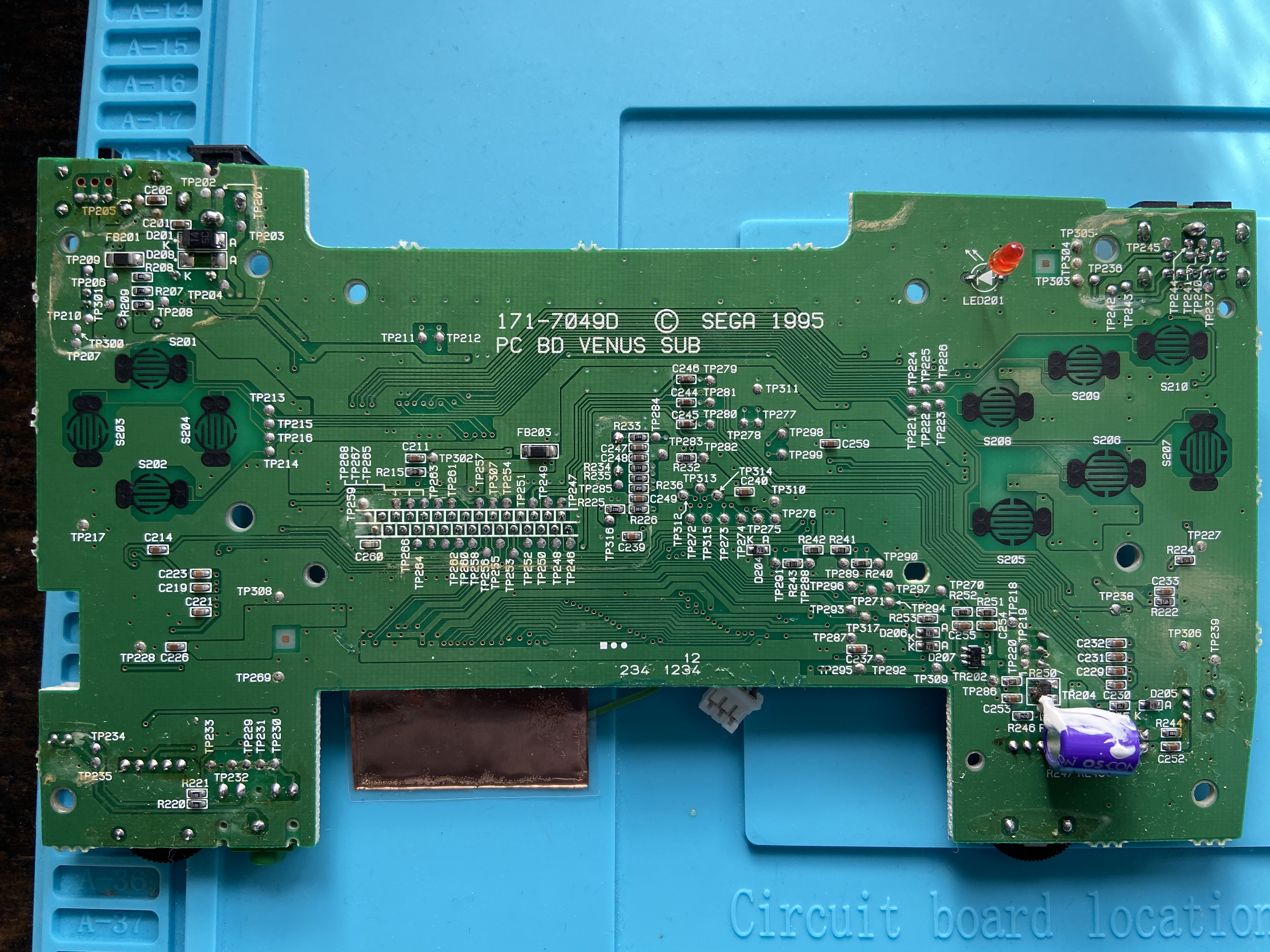 Sega Nomad sub board with stock screen removed