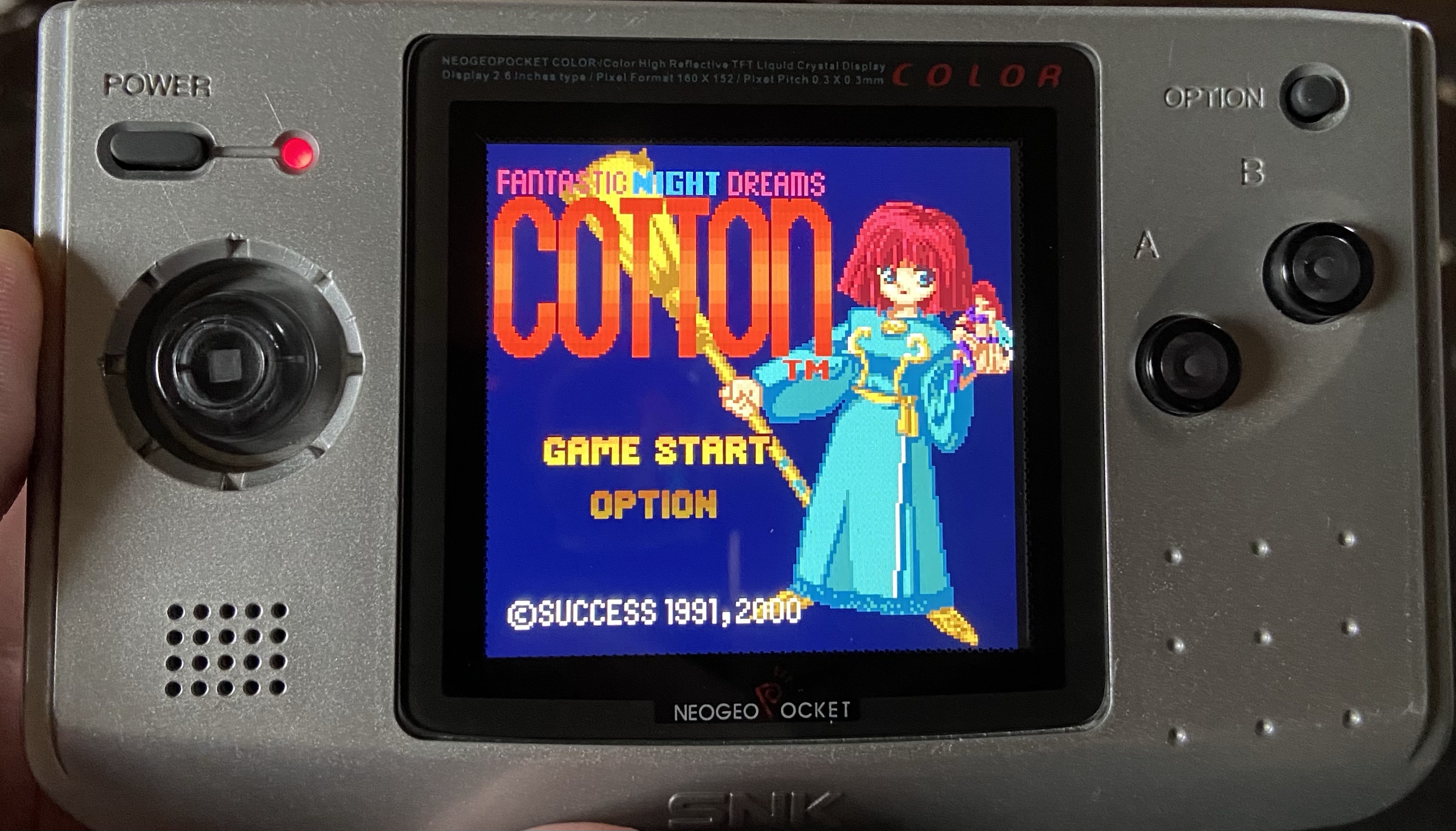 Aftermarket Neo Geo Pocket Color backlit screen kit installed